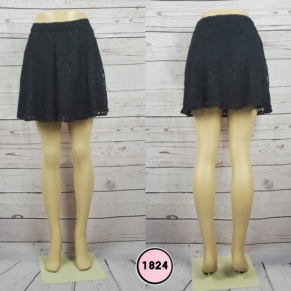 persaya black lace small skirt ( 5 for $20 )